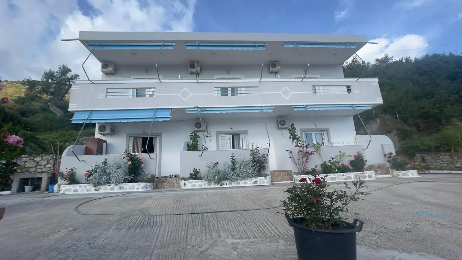 Blerta Apartments Borsh
